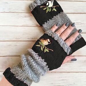 Long Fingerless Knitted Gloves Birds Black OS